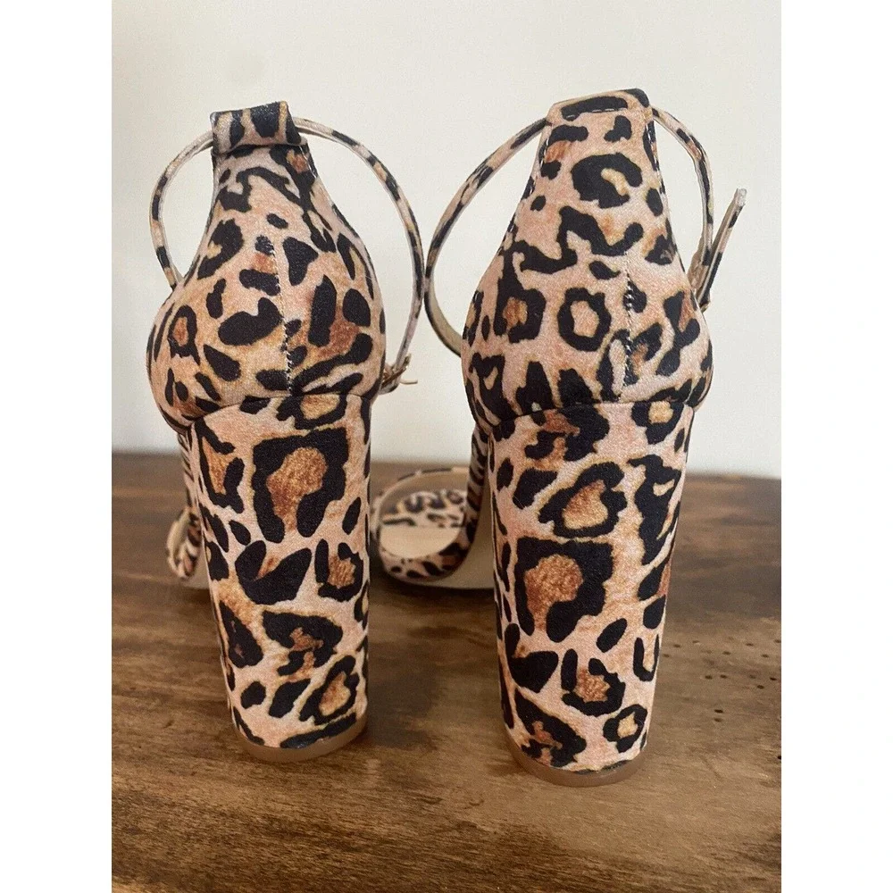 New Lulus Taylor Brown Leopard‎ Cheetah Print Suede Ankle Strap Block Heels Sz 7